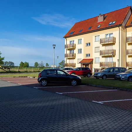 Peaceful Wrzosowo Bay With Parking By Renters Apartment Dziwnowek